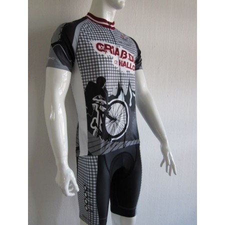 Trachten-Radhose mit Träger in Schwarz-graukariert